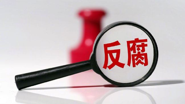 本场比赛，广东球员任骏飞高效发挥，出战29分钟9投6中，三分1中0、罚球3中3拿到15分12篮板2助攻，正负值+26。